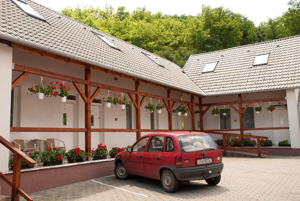 Polonia Apartman Apartment Egerszalok Exterior photo